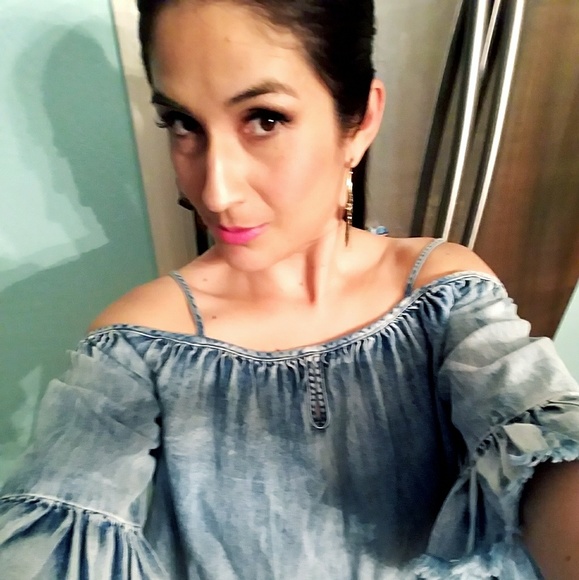 Like to Save my Closet. Don't be shy, make an offer! :) - Picture 8 of 8